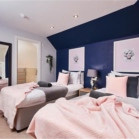 Striking Monroe Suite! 巴斯 外观 照片